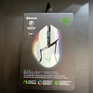 Basilisk V3 Pro Customizable Wireless Gaming Mouse - WHITE